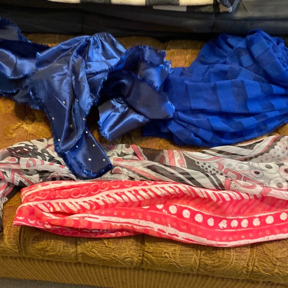 Scarf Bundle - Picture 1 of 6